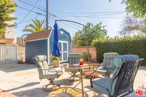 Exterior - 2128 N Brighton St, Burbank, CA 91504 photo 8 of 9