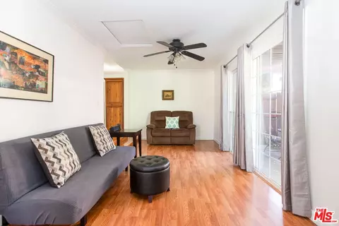 Living - 2128 N Brighton St, Burbank, CA 91504 photo 2 of 4