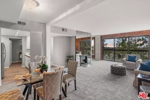 15515 Sunset Blvd #307, Pacific Palisades, CA 90272
