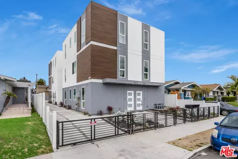 3987 Dalton Ave, Los Angeles, CA 90062