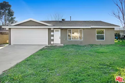 1315 Michigan Ave, Beaumont, CA 92223