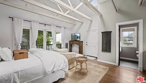 Bedroom - 30 Wavecrest Ave, Venice, CA 90291 photo 8 of 8