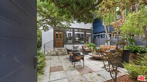 Exterior - 30 Wavecrest Ave, Venice, CA 90291 photo 6 of 8