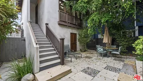 Exterior - 30 Wavecrest Ave, Venice, CA 90291 photo 3 of 8