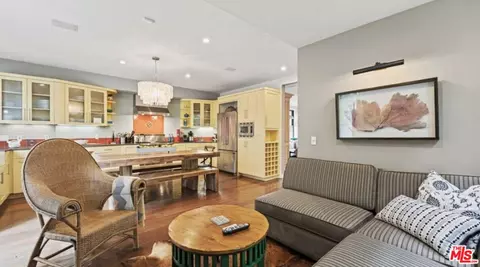 Living - 30 Wavecrest Ave, Venice, CA 90291 photo 3 of 3