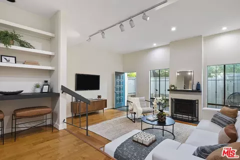 1220 Manning Ave #4, Los Angeles, CA 90024