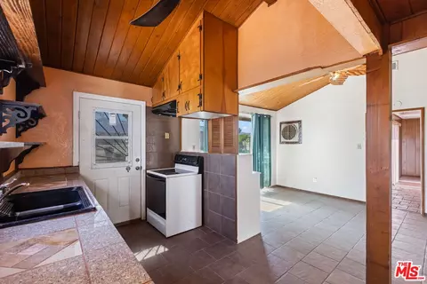 Other - 13550 E Ave, Pearblossom, CA 93553 photo 4 of 15