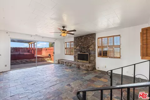 Living - 13550 E Ave, Pearblossom, CA 93553 photo 1 of 2