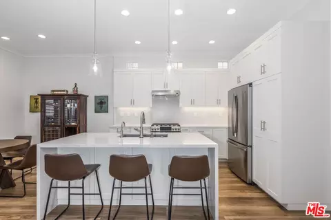 Kitchen - 7180 Pintail Dr, Carlsbad, CA 92011 photo 7 of 10