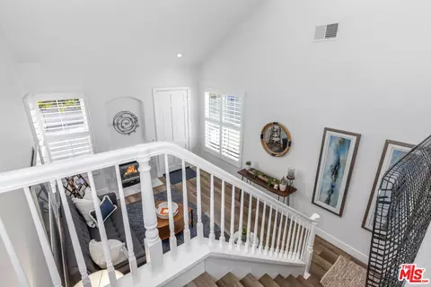 Entry Way - 7180 Pintail Dr, Carlsbad, CA 92011 photo 2 of 4