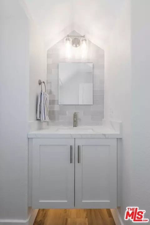 Bath - 7180 Pintail Dr, Carlsbad, CA 92011 photo 10 of 10