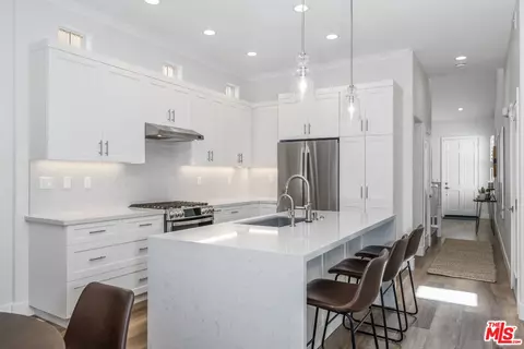 7180 Pintail Dr, Carlsbad, CA 92011