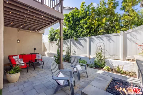 Exterior - 7180 Pintail Dr, Carlsbad, CA 92011 photo 9 of 14