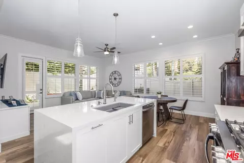 Kitchen - 7180 Pintail Dr, Carlsbad, CA 92011 photo 4 of 10