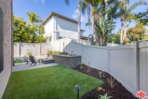 Exterior - 7180 Pintail Dr, Carlsbad, CA 92011 photo 12 of 14