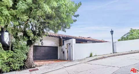 7082 La Presa Dr, Los Angeles, CA 90068
