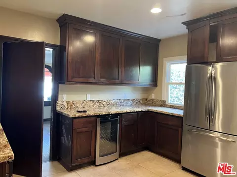 Kitchen - 230 Orizaba Ave, Long Beach, CA 90803 photo 1 of 3