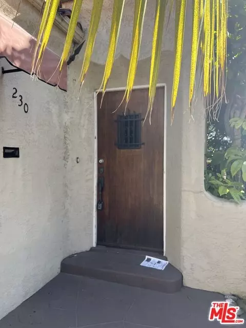 Exterior - 230 Orizaba Ave, Long Beach, CA 90803 photo 4 of 13