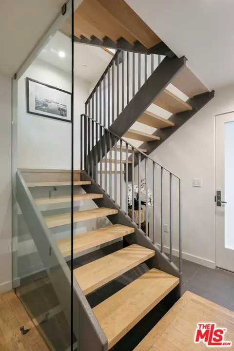 Entry Way - 17 26th Ave, Venice, CA 90291 photo 1 of 2