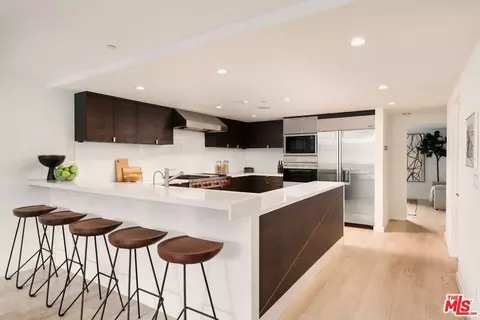 Kitchen - 17 26th Ave, Venice, CA 90291 photo 2 of 2