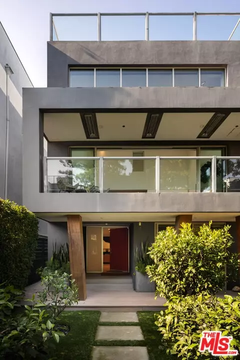 Exterior - 17 26th Ave, Venice, CA 90291 photo 1 of 10