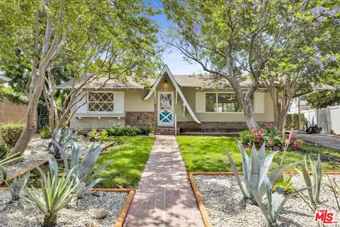 16420 Minnehaha St, Granada Hills, CA 91344