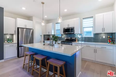 2951 W Lincoln Ave #2, Anaheim, CA 92801
