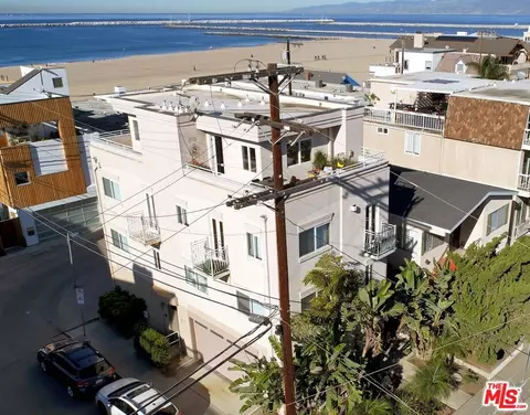 6521 Pacific Ave, Playa Del Rey, CA 90293