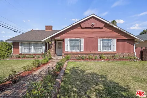 16127 Calahan St, North Hills, CA 91343