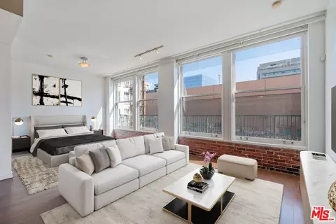 257 S Spring St #2B, Los Angeles, CA 90012