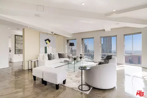 800 W 1st St #2305, Los Angeles, CA 90012