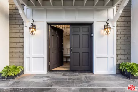3217 Longridge Ave, Sherman Oaks, CA 91423