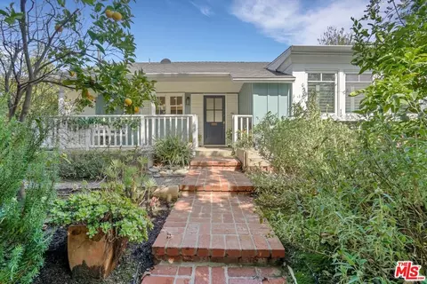 2844 Overland Ave, Los Angeles, CA 90064