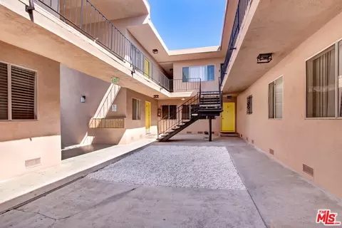 2176 S Venice Blvd, Los Angeles, CA 90006