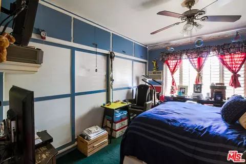 Bedroom - 731 N Madison Ave, Pasadena, CA 91104 photo 7 of 8