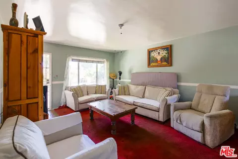 Living - 731 N Madison Ave, Pasadena, CA 91104 photo 1 of 4