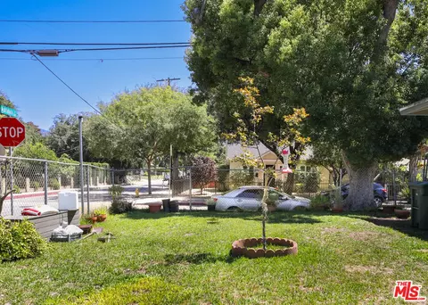 View/Area - 731 N Madison Ave, Pasadena, CA 91104 photo 2 of 2
