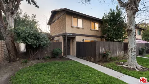 12258 Runnymede St #1, North Hollywood, CA 91605