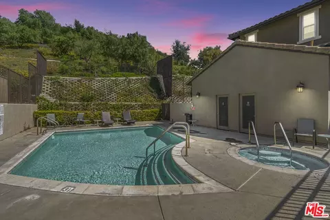 Exterior - 309 Eric Pl, Thousand Oaks, CA 91362 photo 3 of 4