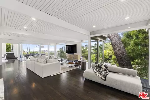 1529 Oriole Ln, Los Angeles, CA 90069