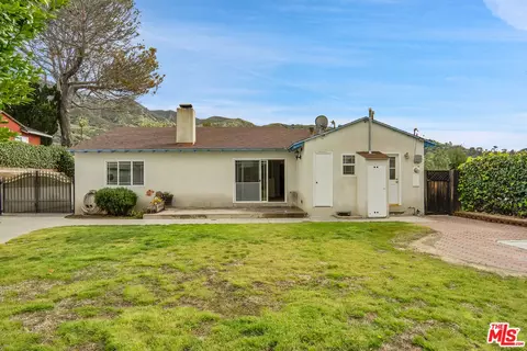 Exterior - 10835 Hillhaven Ave, Tujunga, CA 91042 photo 4 of 11