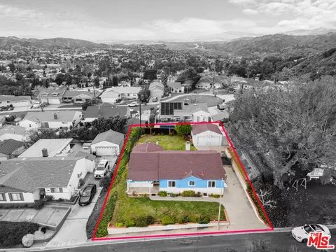 View/Area - 10835 Hillhaven Ave, Tujunga, CA 91042 photo 1 of 2