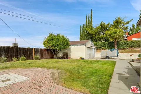 Exterior - 10835 Hillhaven Ave, Tujunga, CA 91042 photo 3 of 11