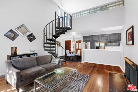 950 N Kings Rd #362, West Hollywood, CA 90069