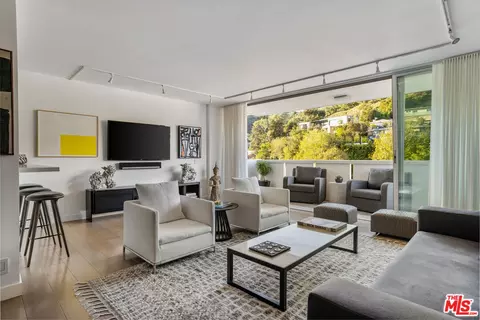 8787 Shoreham Dr #1002, West Hollywood, CA 90069