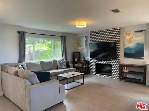 Living - 195 Foussat Rd, Oceanside, CA 92054 photo 2 of 2