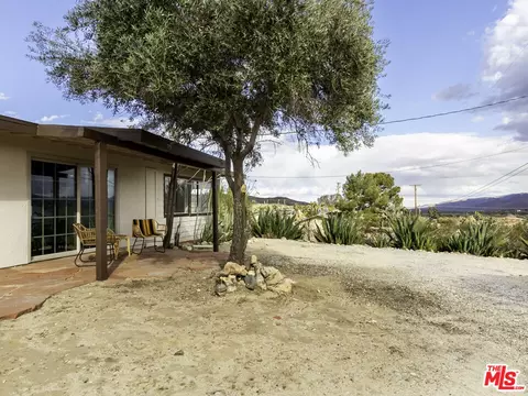 Exterior - 59156 Nelson Ave, Yucca Valley, CA 92284 photo 8 of 11