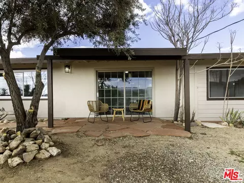 Exterior - 59156 Nelson Ave, Yucca Valley, CA 92284 photo 7 of 11