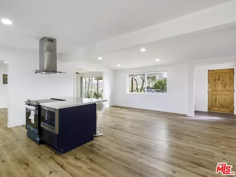 Kitchen - 59156 Nelson Ave, Yucca Valley, CA 92284 photo 2 of 6