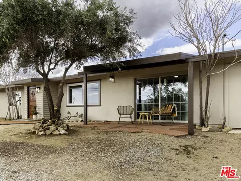 Exterior - 59156 Nelson Ave, Yucca Valley, CA 92284 photo 5 of 11